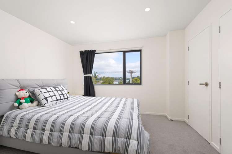 2/35 Renata Crescent Te Atatu Peninsula_10