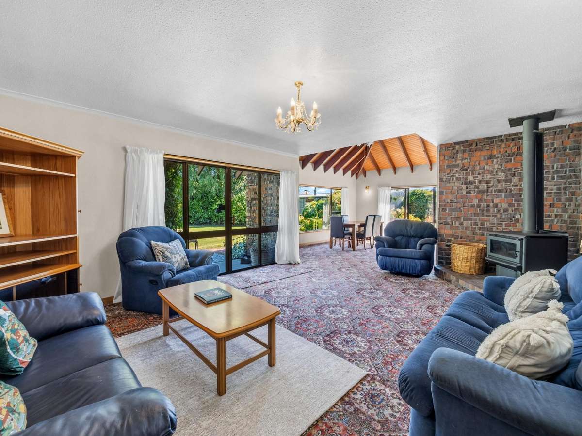 49 Beach Road East_1