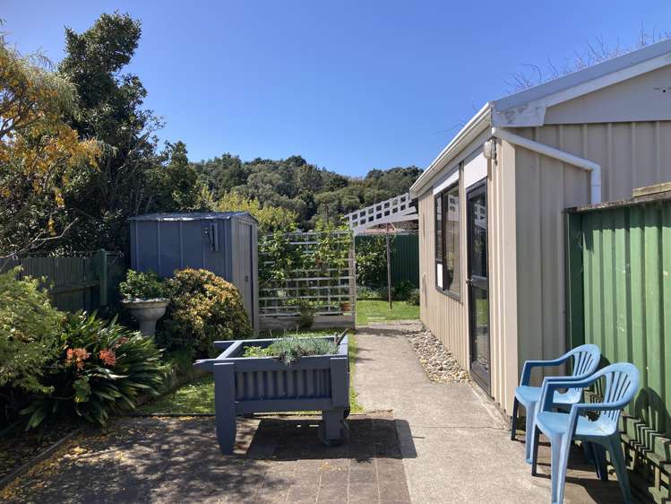 42 Blake Street Waitara_9
