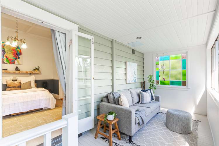 88 Woodlands Park Road Titirangi_21