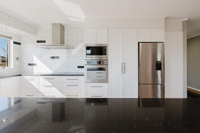 38 Bartholomew Drive Nawton_3