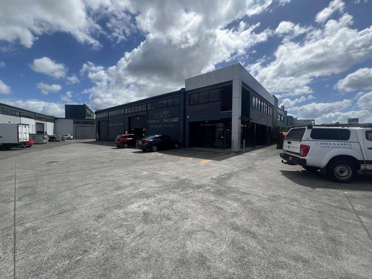 D/16 Lady Ruby Drive_0