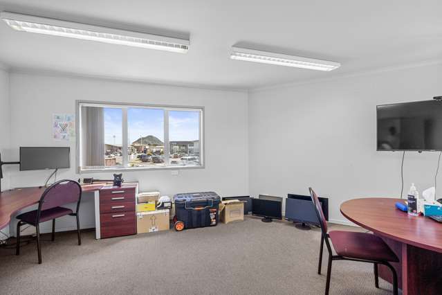 Unit 1, 40 Tukorako Drive Mt Maunganui_4