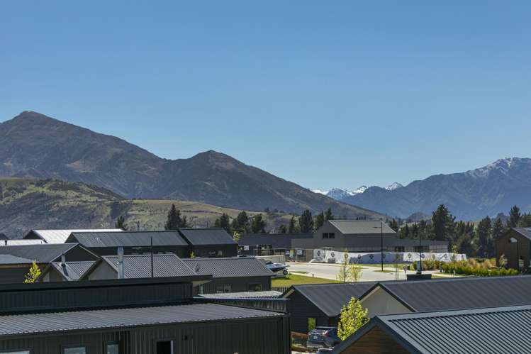 8 Callaghans Creek Rise Wanaka_13