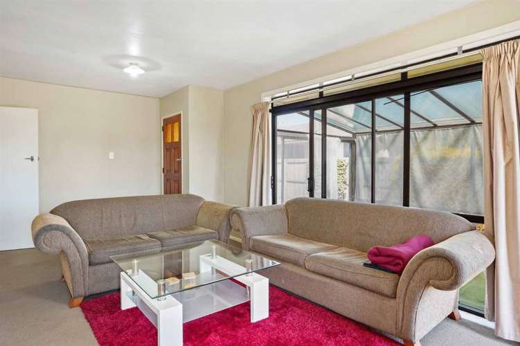 74 Denise Crescent Hornby_12