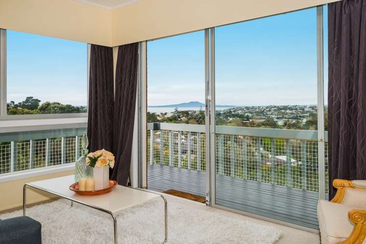 2/104 Carlisle Road Browns Bay_9