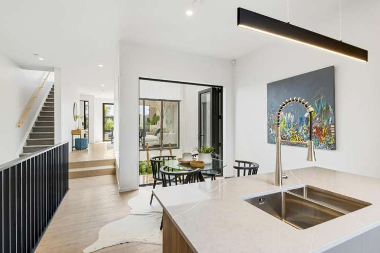 83 Bearing Parade Long Bay_6