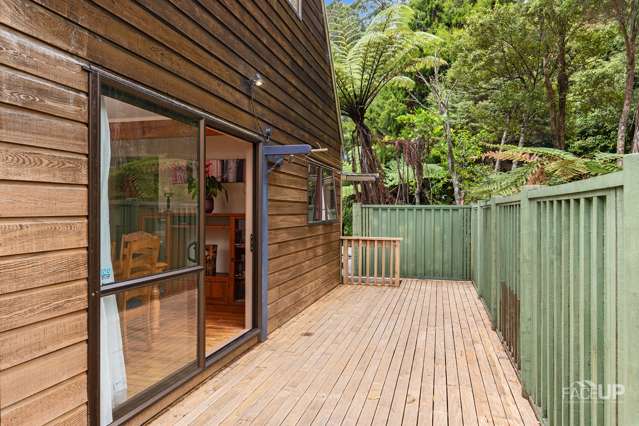 242 Forest Hill Road Waiatarua_3