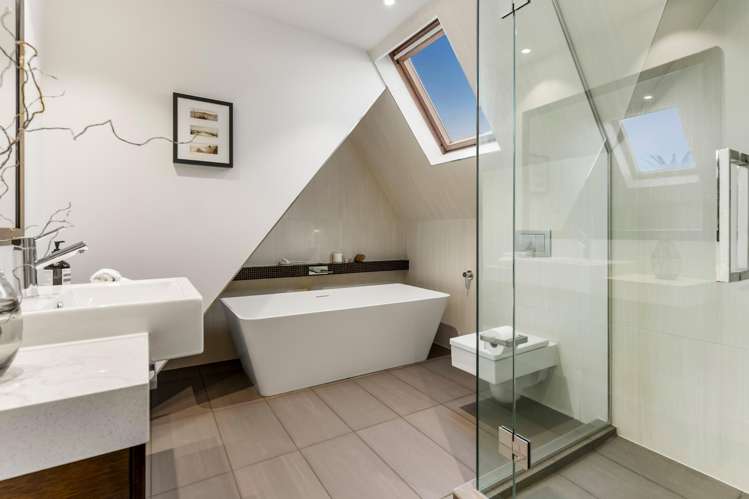 15 Lynch Street Point Chevalier_23