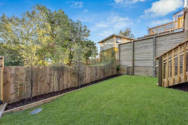 8C Jenanne Place Totara Vale_2