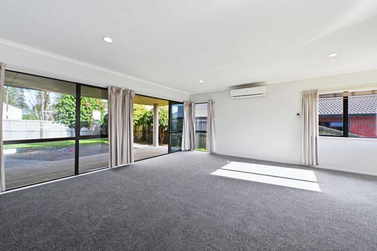 4 Owhatiura Drive Lynmore_4