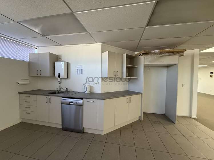 Western/179a Archers Road Wairau Valley_7