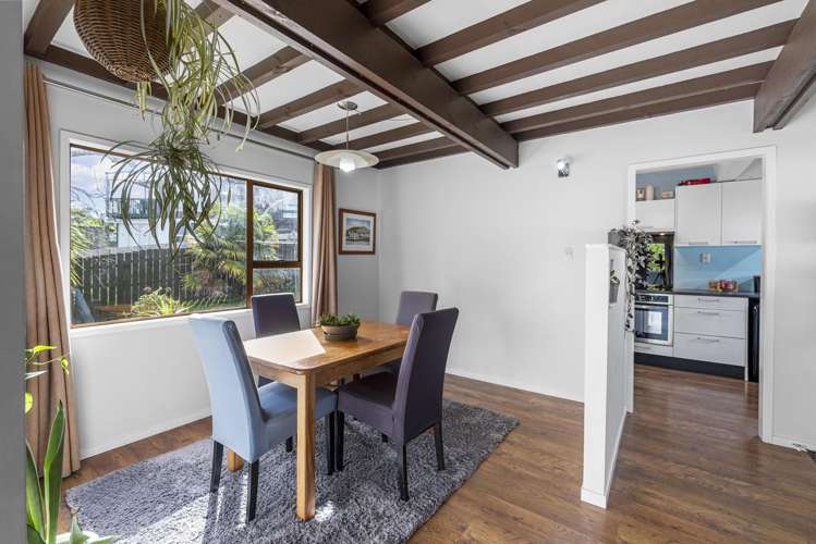 2/32 Chequers Avenue Glenfield_9