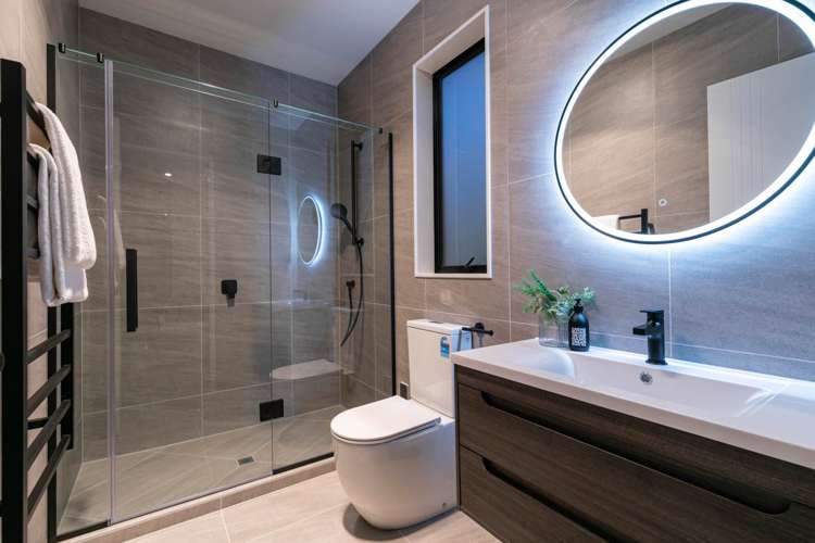 15 Puruatanga Road Wainui_13