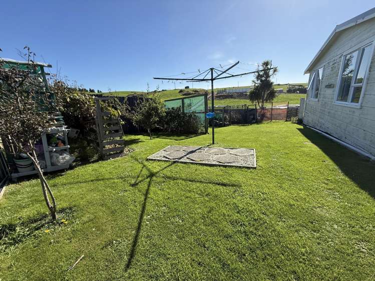 13 Wood Street Kaka Point_17