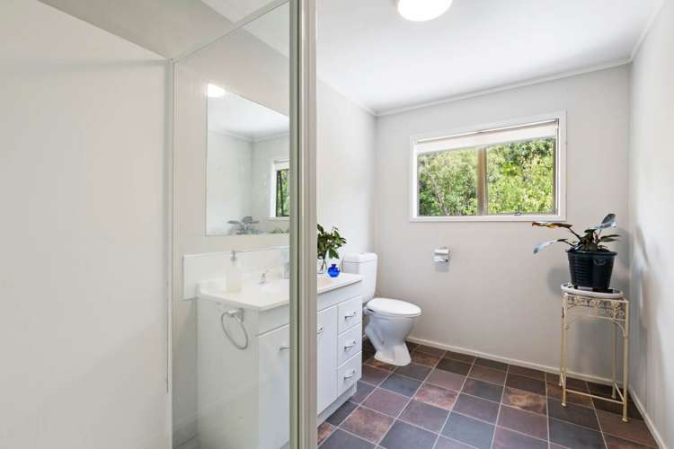 42 Glenelg Road Red Beach_17