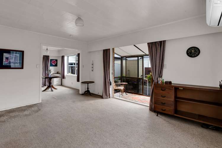 2/6 Webster Street Westown_3