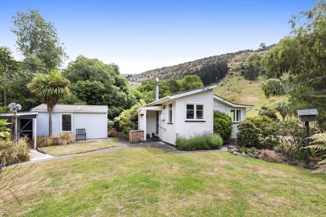 11 Factory Road Little Akaloa_2