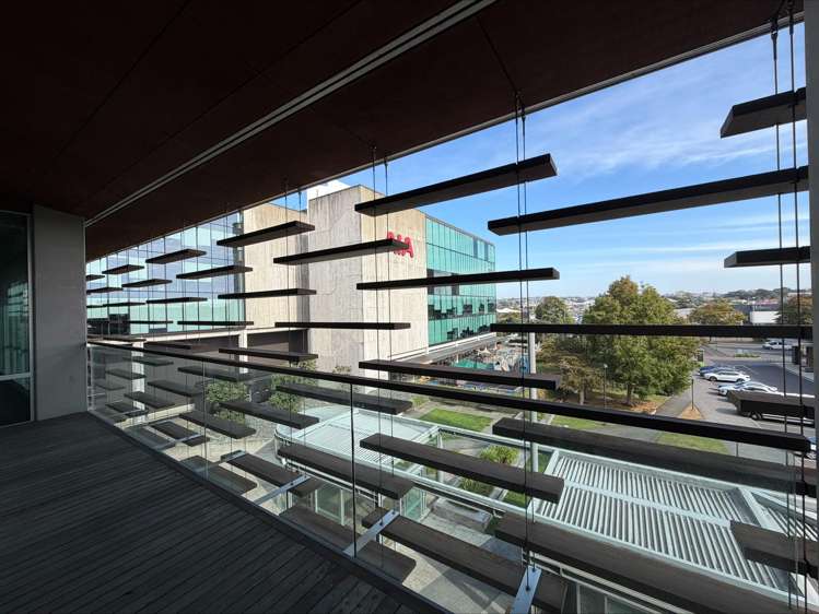 68-76 Taharoto Road Takapuna_3