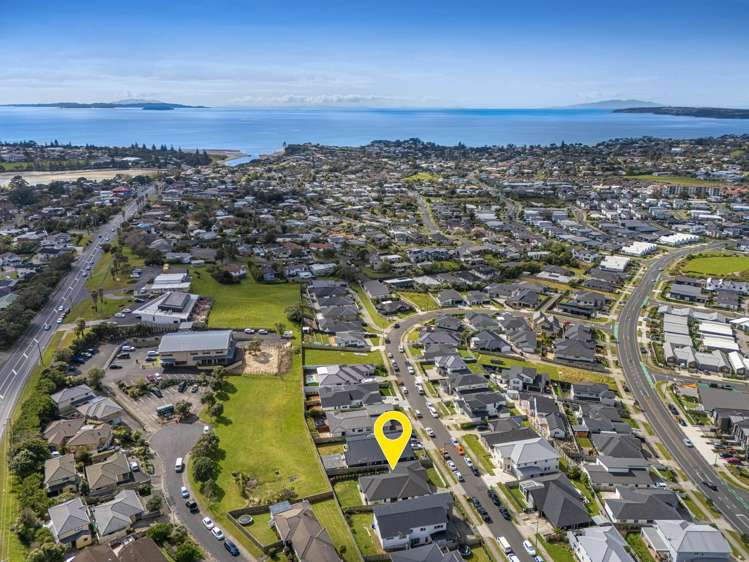 13 Surf View Crescent Red Beach_26
