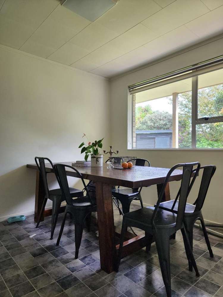 1138 South Road Oakura_5