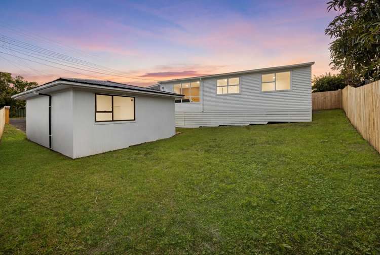 1/2 Enderby Drive Te Atatu Peninsula_21