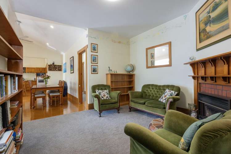 38 Queensway Three Kings_10