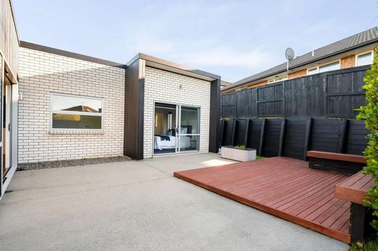 6 Kingston Court 2743_15