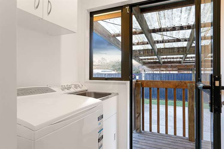 5a Arney Road Ranui_14