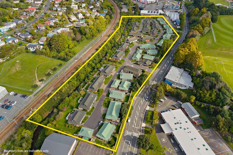 75/42e Main Road Tawa_24