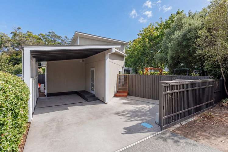 50A D'Oyly Drive Stanmore Bay_44