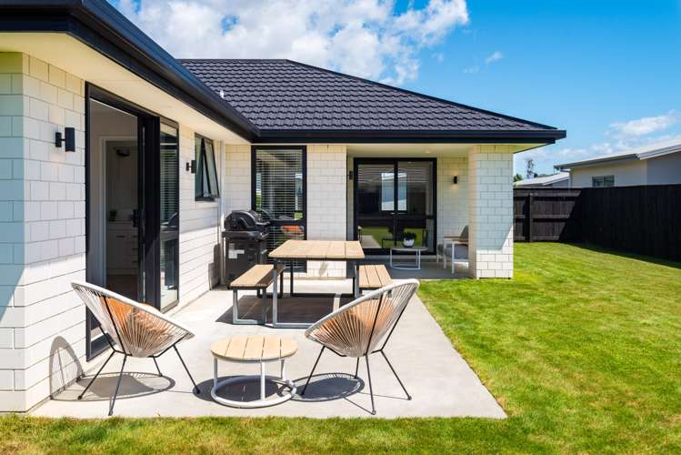 19 Corsair Crescent Burleigh_3