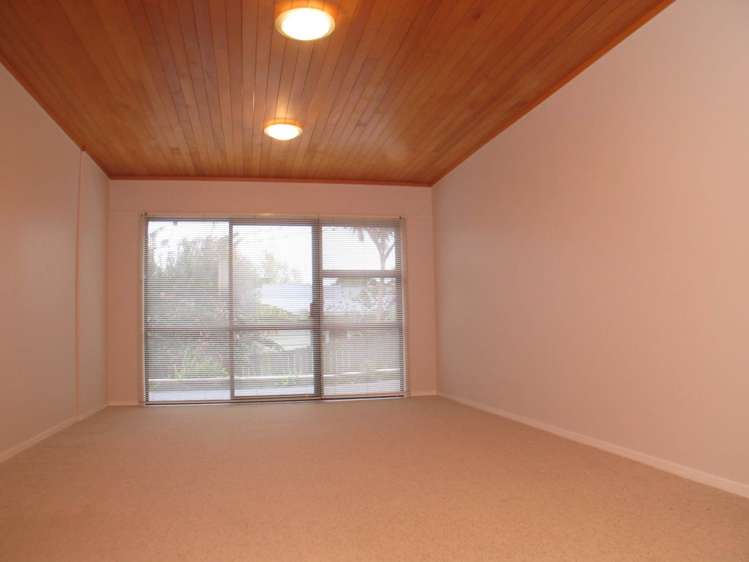 27 Cliff Road Torbay_11