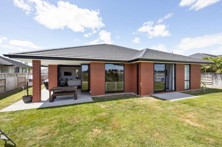 7 Hyatt Close Leamington_24