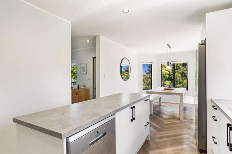 9 Howards Way Kamo_11