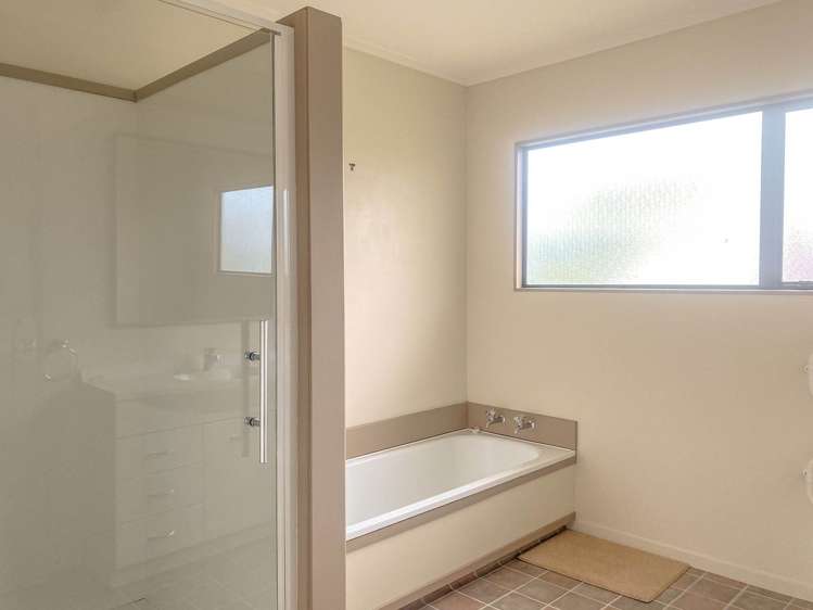 2/5 Willerton Avenue New Lynn_18