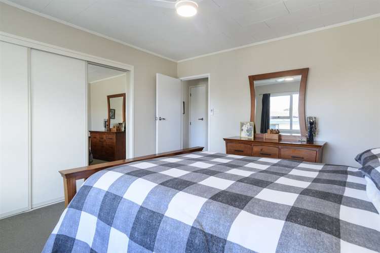 6 Tarata Street Matua_17