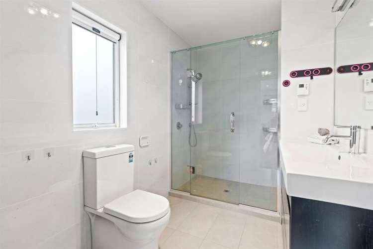 22a Morton Avenue Forrest Hill_10