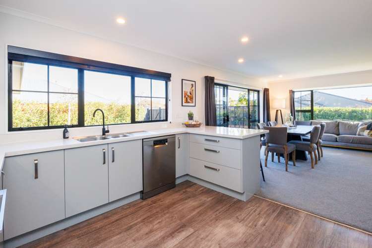2 Alpine Grove Kelvin Grove_6