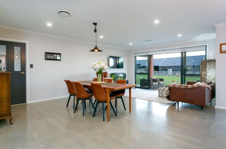 43 Seachange Drive Leamington_7