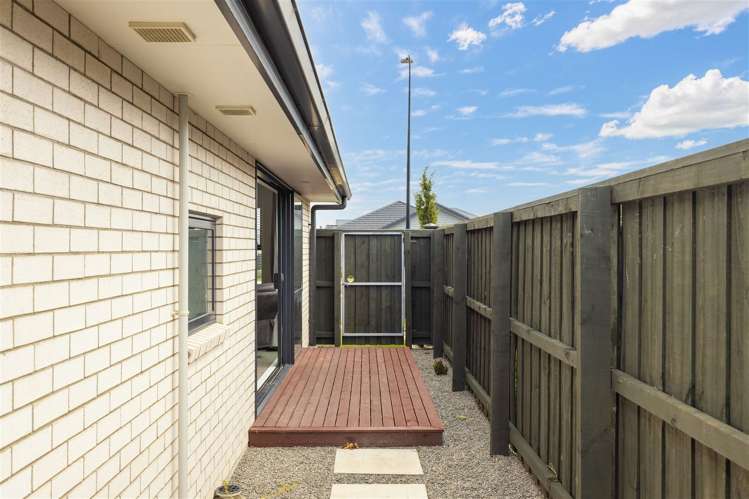 16 Northmoor Boulevard Rolleston_13