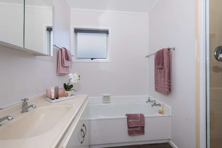 18 Meadow Park Crescent Tikipunga_8