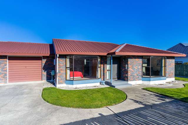 Sunny and secure, safe easy living awaits