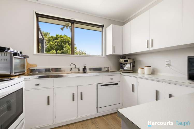 84 Hyde Avenue Richmond Heights_11