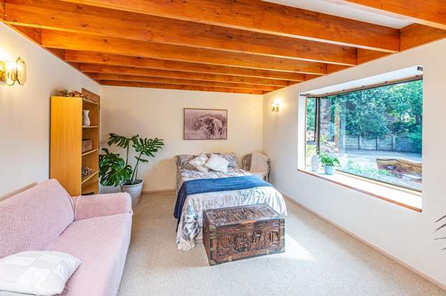 62 Shakespeare Road Bastia Hill_2