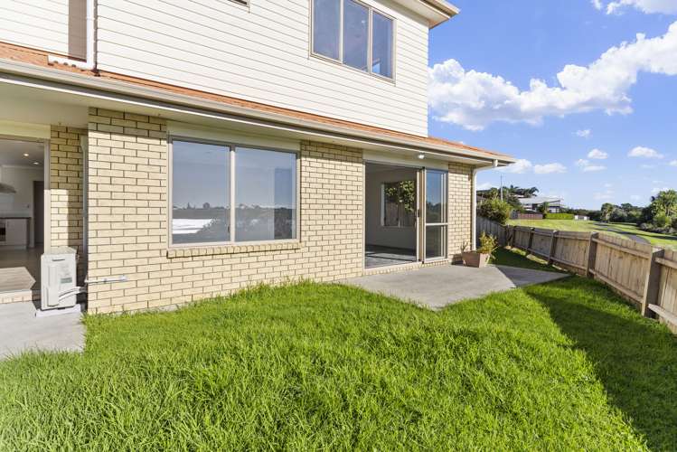 6 Brechin Place Wattle Downs_20