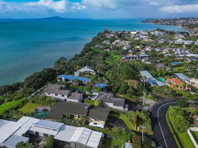 111 Churchill Road Murrays Bay_40