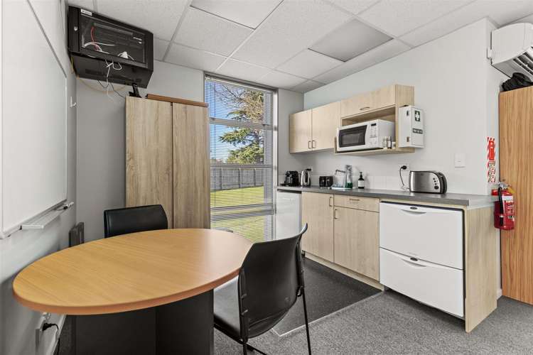 4/41 Sir William Pickering Drive Burnside_7