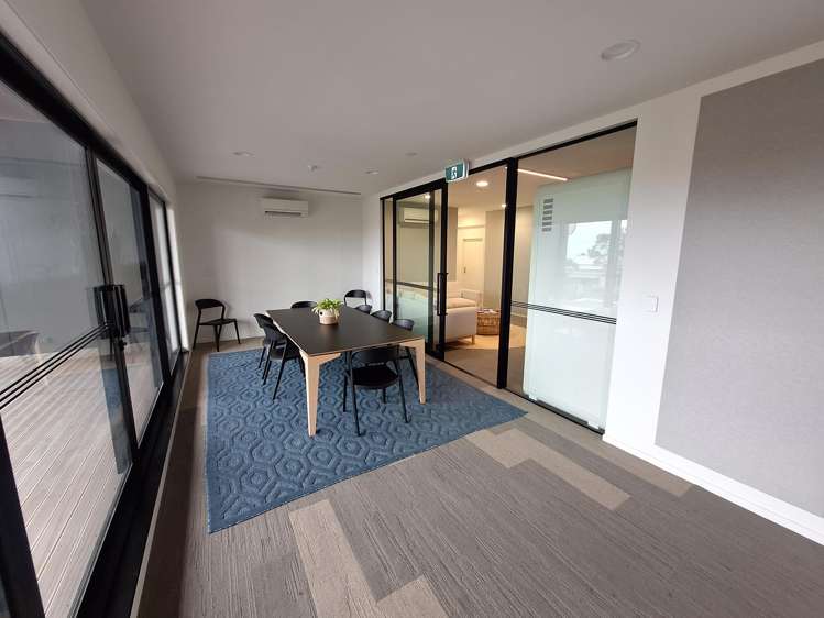 1155 South Road Oakura_6