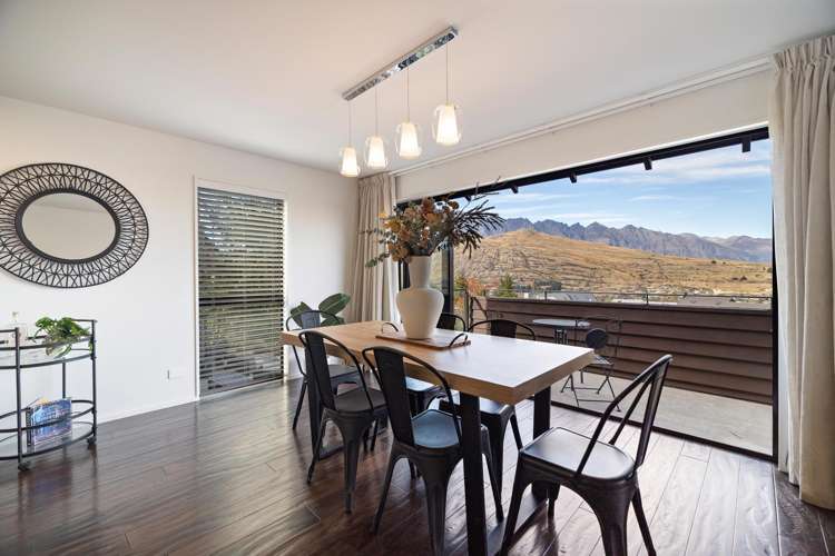 1 Goldleaf Hill Queenstown_6